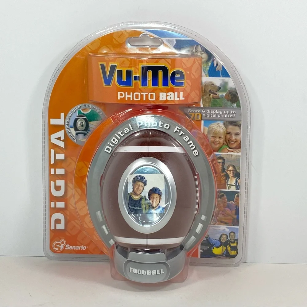 Vu-Me Photo Ball Football Digital Photo Frame 70 Photo Storage Nee Software USB